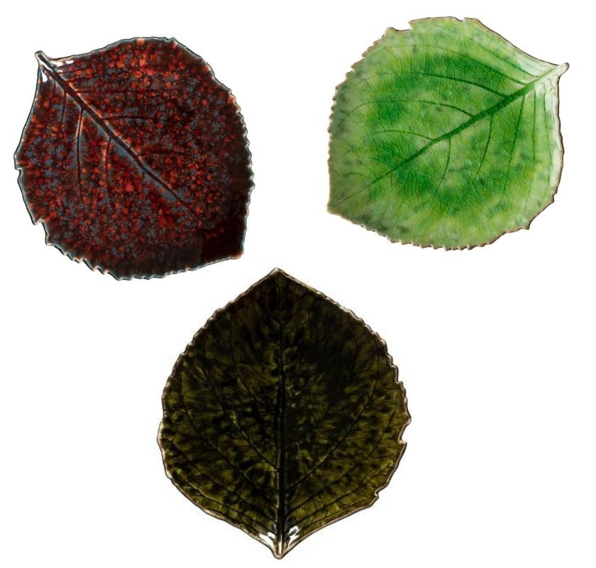 Liten tallrik i form av br�d. 3 stekwn olika