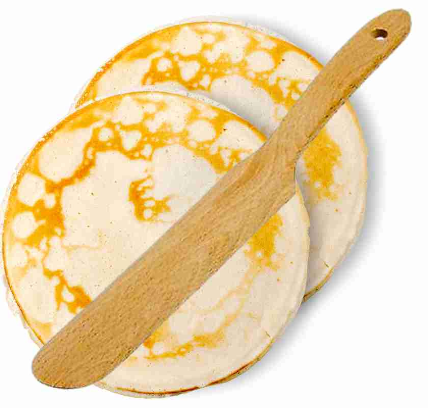 Pannkaksspade i tr� och 2 pannkakor