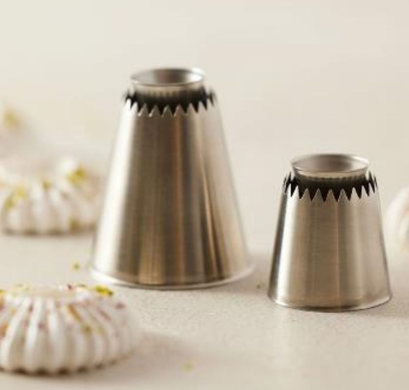 H�lkranstyllar eller sultantyllar ett par