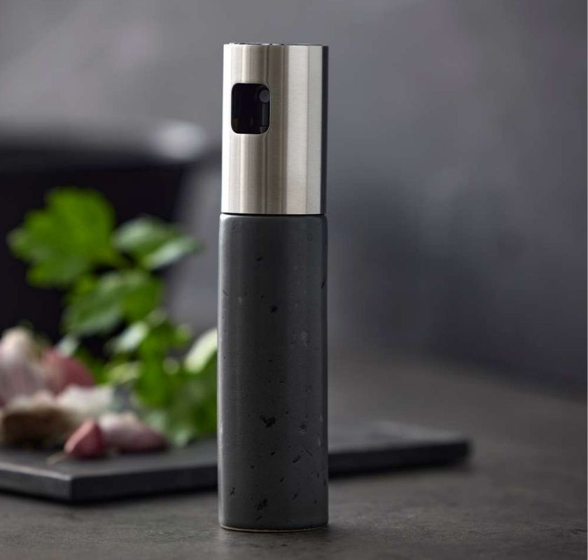 Sprayflaska f�r olja eller vin�ger i stengods