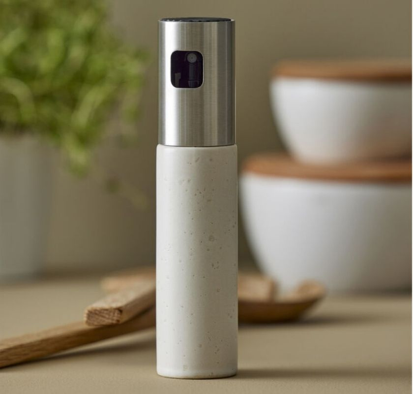 Sprayflaska f�r olja eller vin�ger i stengods