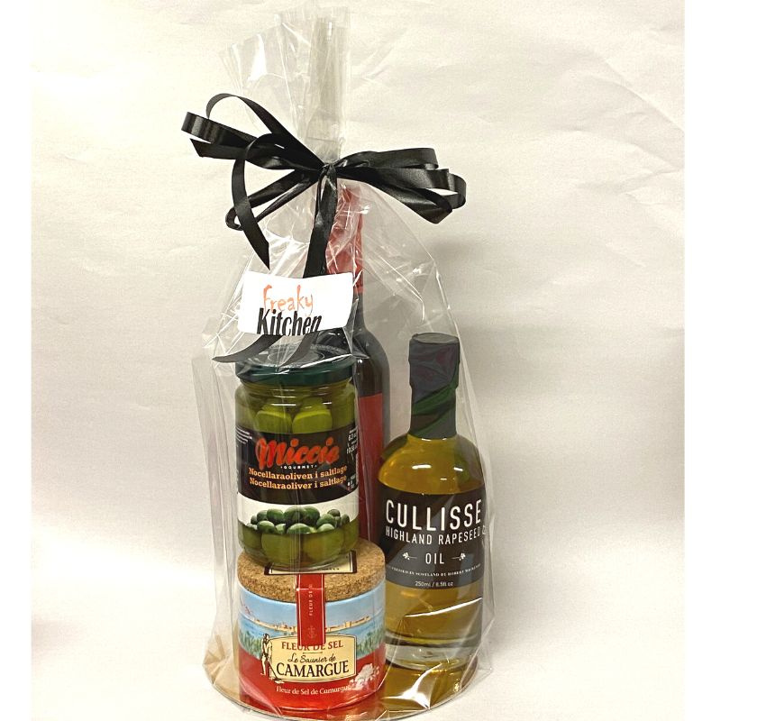 Cellofanp�se med bottenplatta i guld