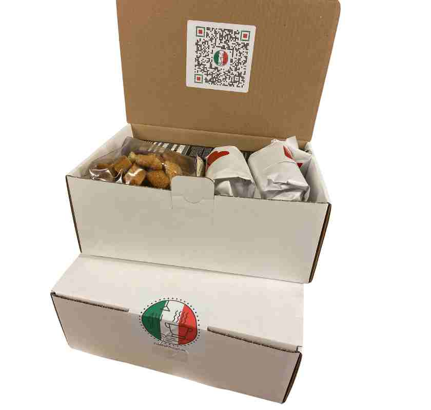 Stora italienska kittet fr�n FreakyKitchen packat i sin l�da 