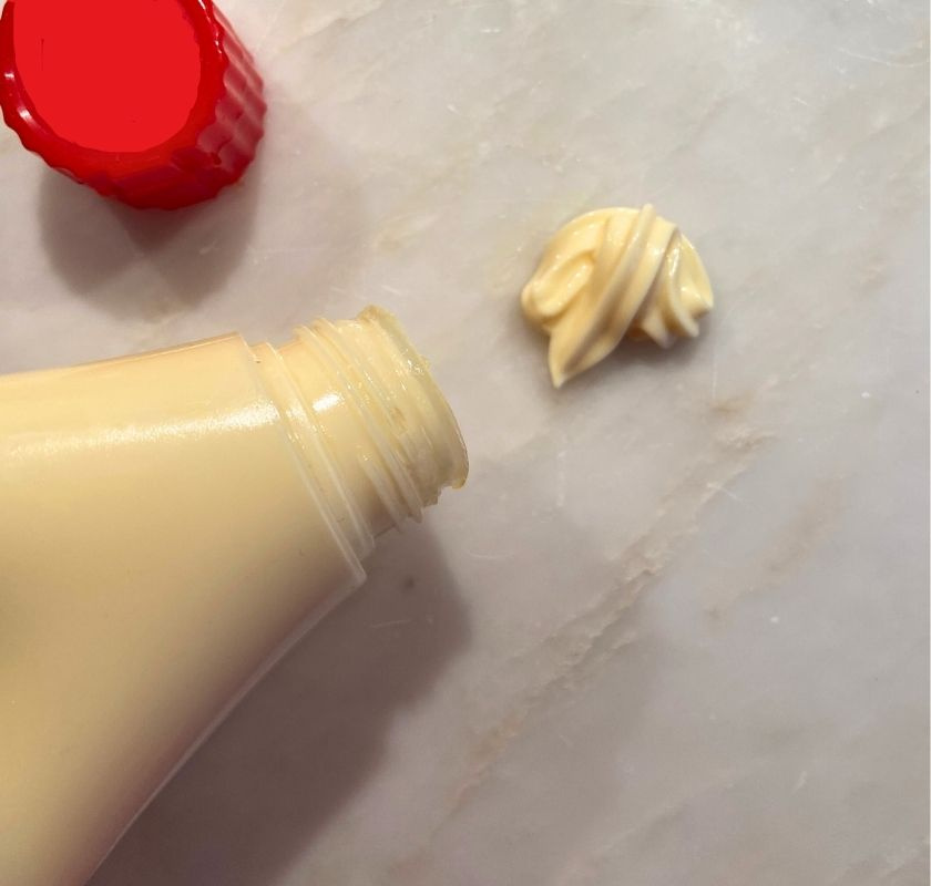 Majon�s Kewpie japansk sprits under locket