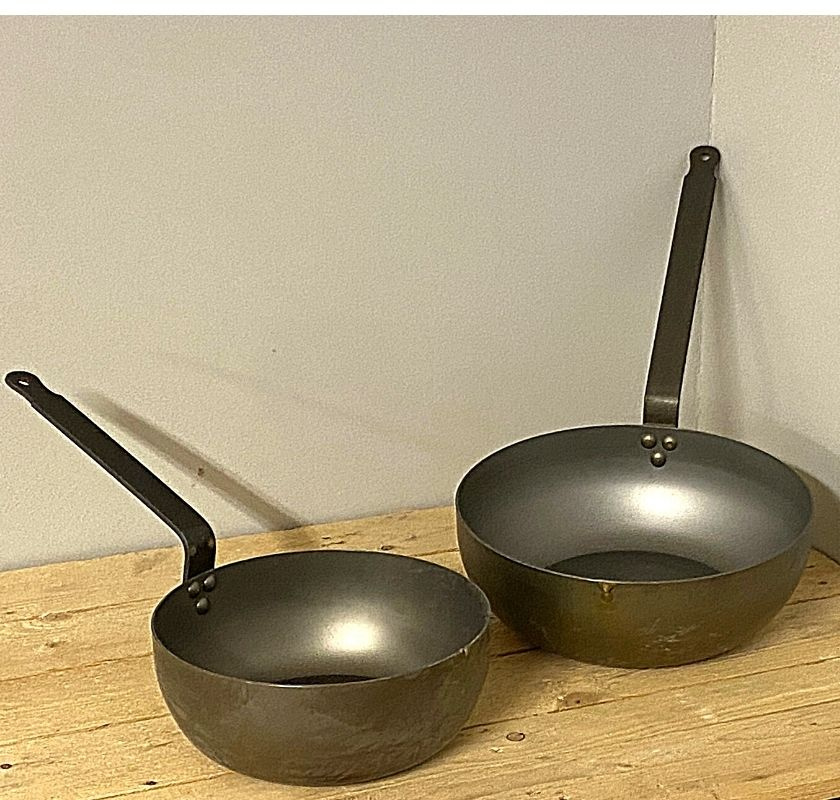 Sauteuse-panna rundad i kolst�l Mauviel M'Steel