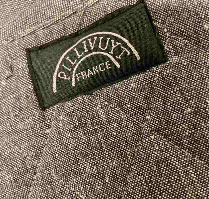 F�rkl�de, grytlappar, k�kshanddukar i set gr�tt UTG�TT