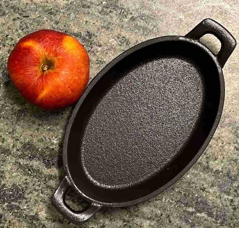 Minipanna i gjutj�rn oval mindre Pillivuyt 