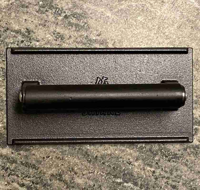 Grillpress i gjutj�rn rektangul�r satake