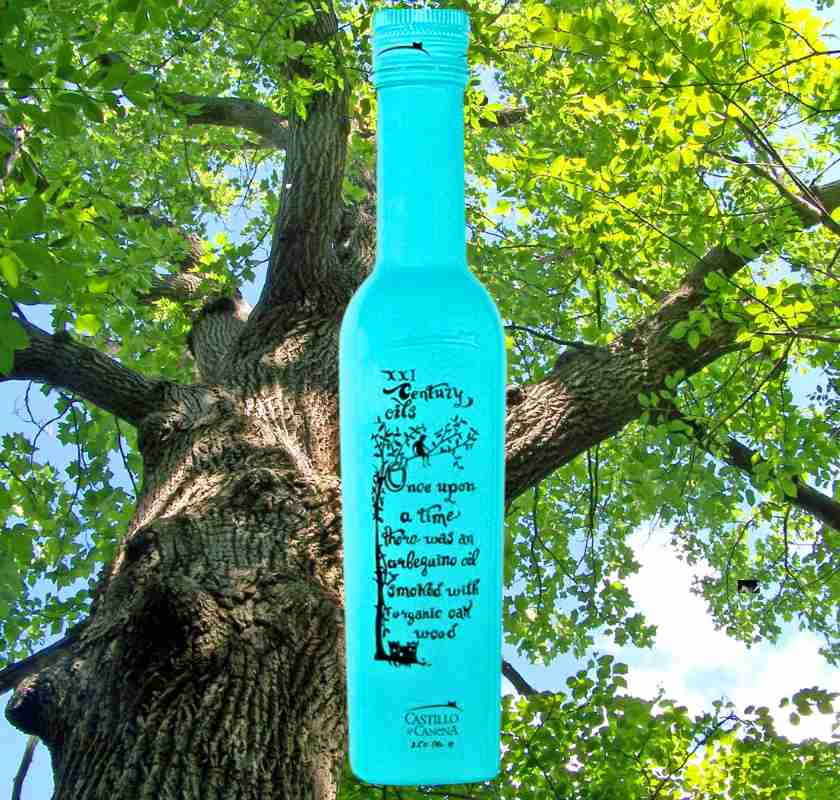 Olivolja ekr�kt Castillo de Canena med en ek i bakgrunden