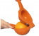 Apelsinpress Orange Squeezer händer pressar