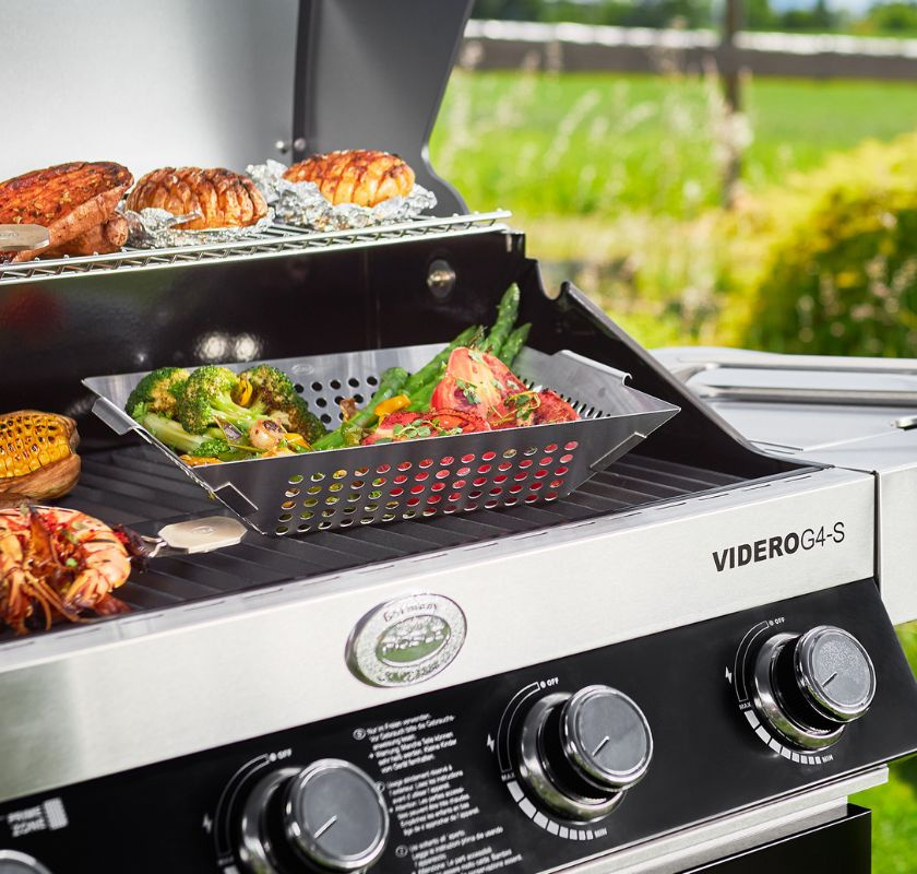 Grillkorg i rostfritt st�l p� grill 