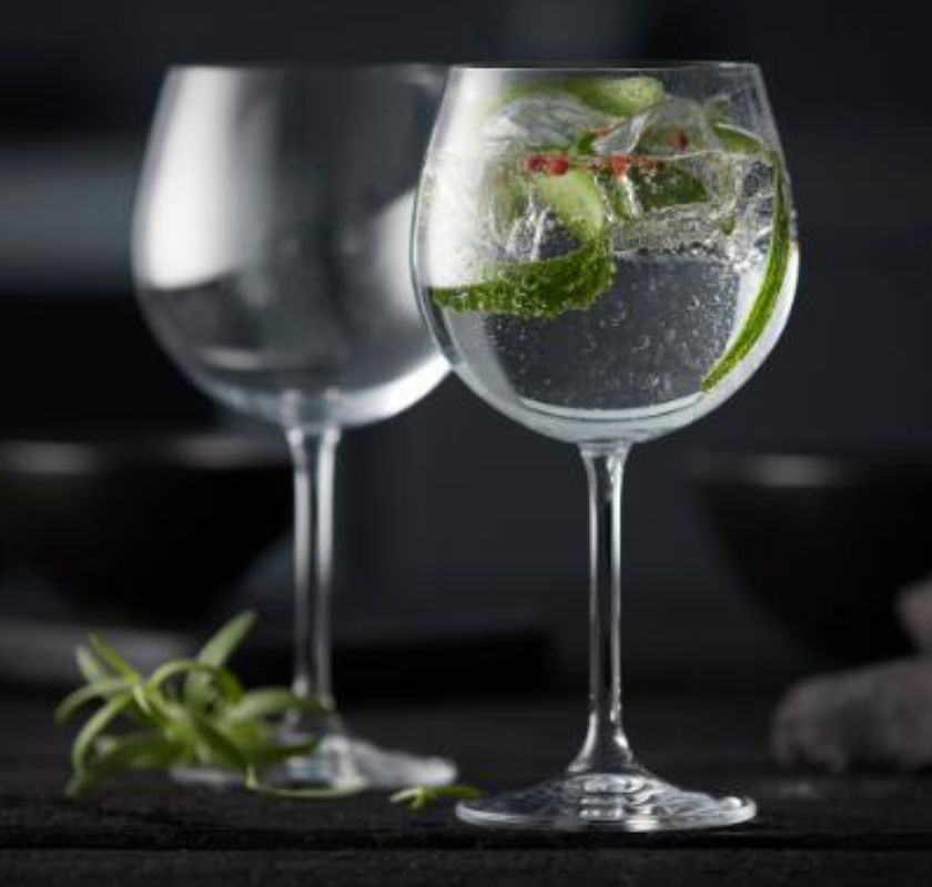Gin- & tonicglas p� fot 4 st
