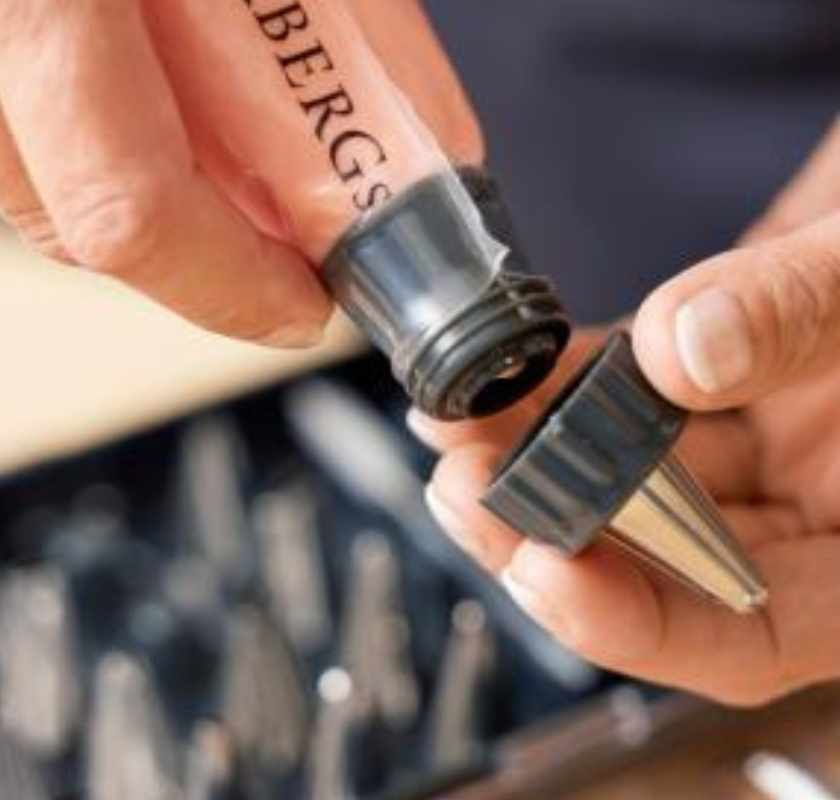 p�sen kopplas samman med tyllen