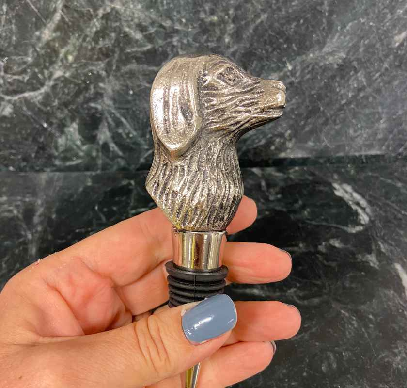 Flaskstopp hundhuvud, nosen �t h�ger