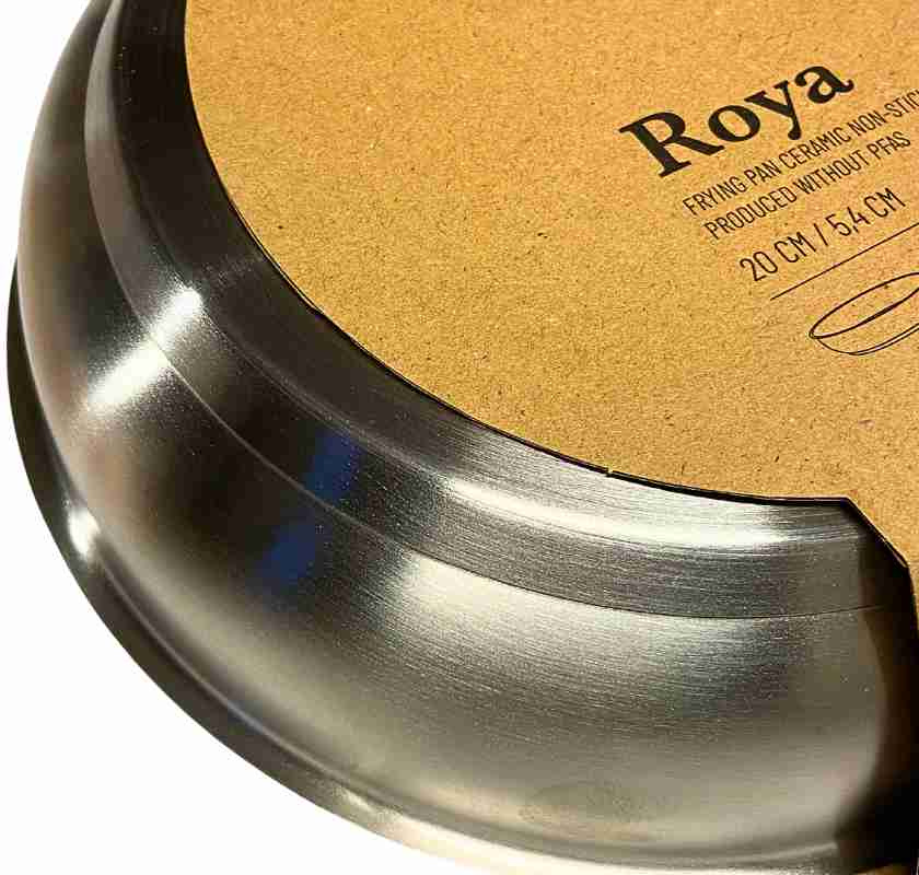 stekpanna i st�l med keramisk non-stick Pillivuyt Roya undersidan