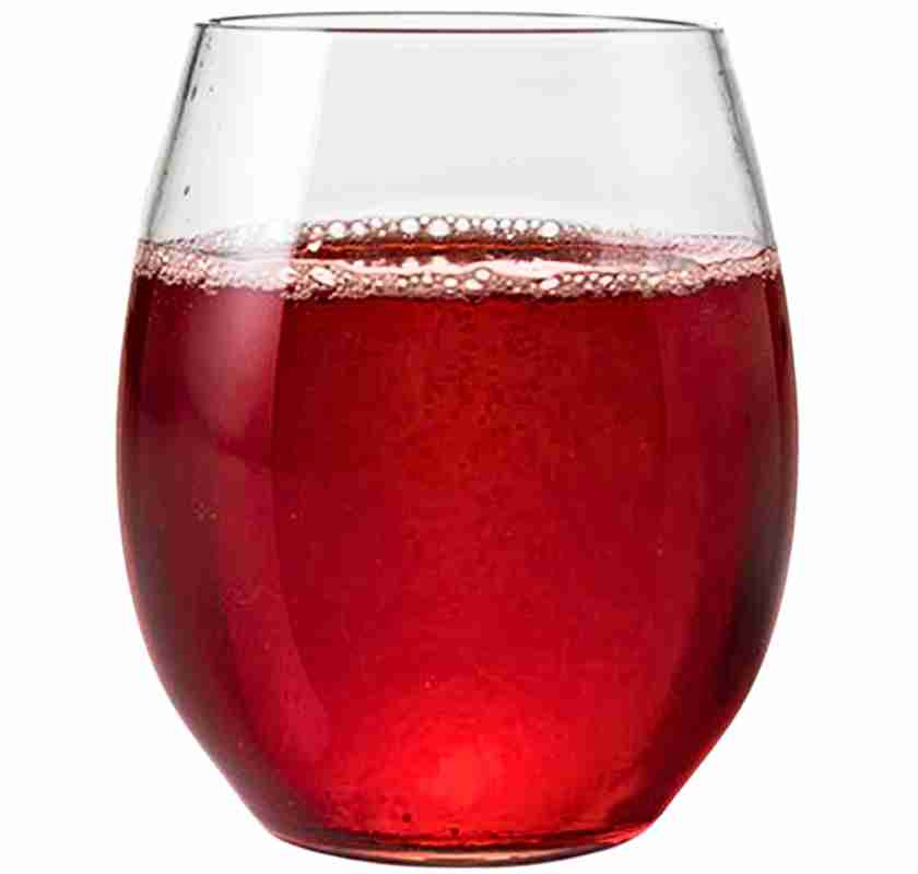 Dricksglas i plast med saft