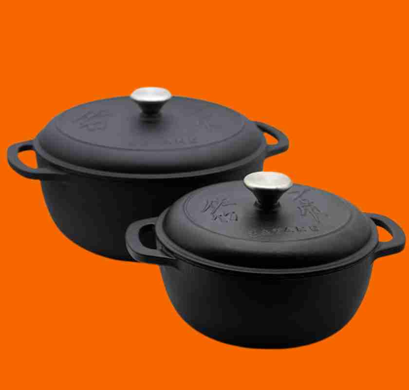 Gjutj�rnsgryta med emaljerad insida 28cm och 22cm