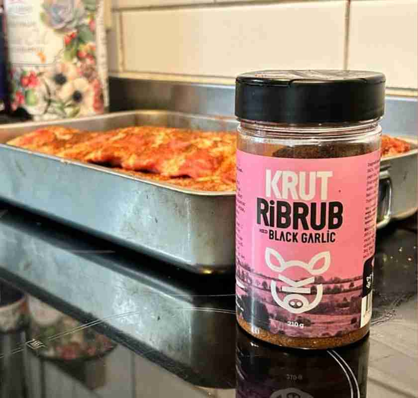 RiBRUB med black garlic KRUT framf�r panna med ribbs