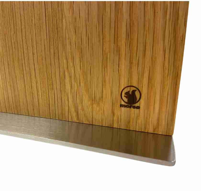 Detalj av Knivblock magnetiskt i ek