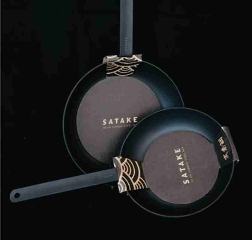 Stekpannor 2st i kolst�l Satake