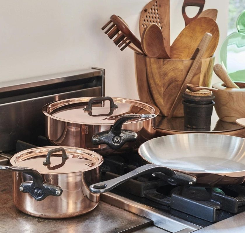 Mauviel kopparkastruller och grytor p� spis