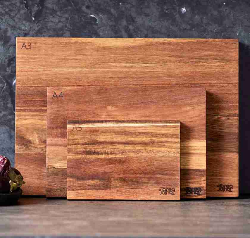 Sk�rbr�da A3, A4 & A5 Tarragon By Tareq Taylor 