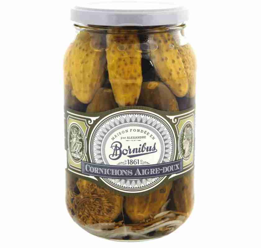 Burk med inlagda franska gurkor