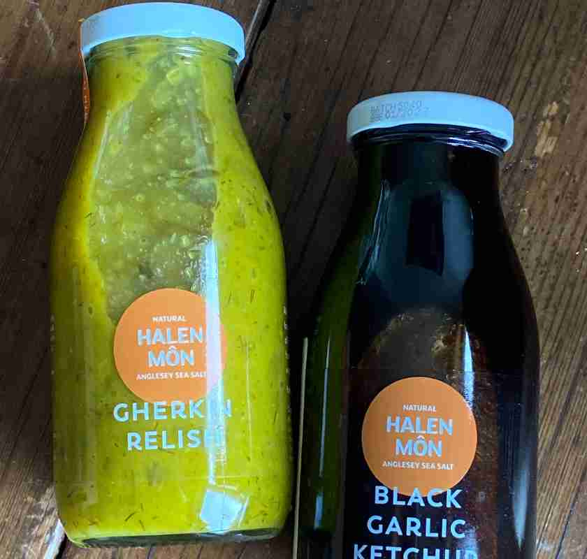 Halen M�n Gherkin Relish & black garlic ketchup
