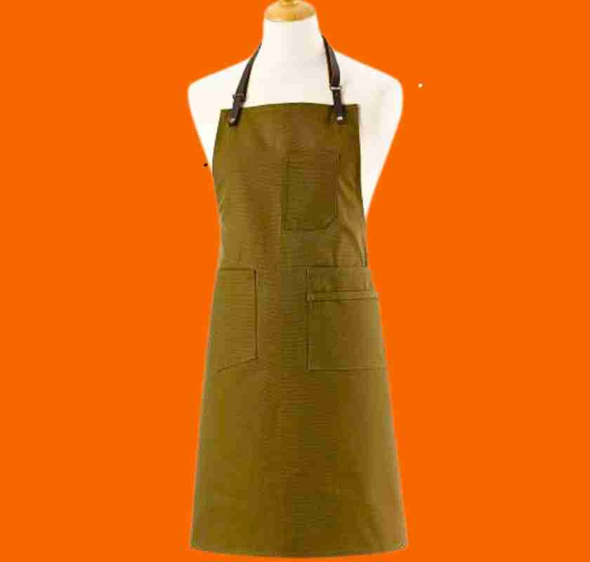 F�rkl�de i canvas med tre fickor kaki