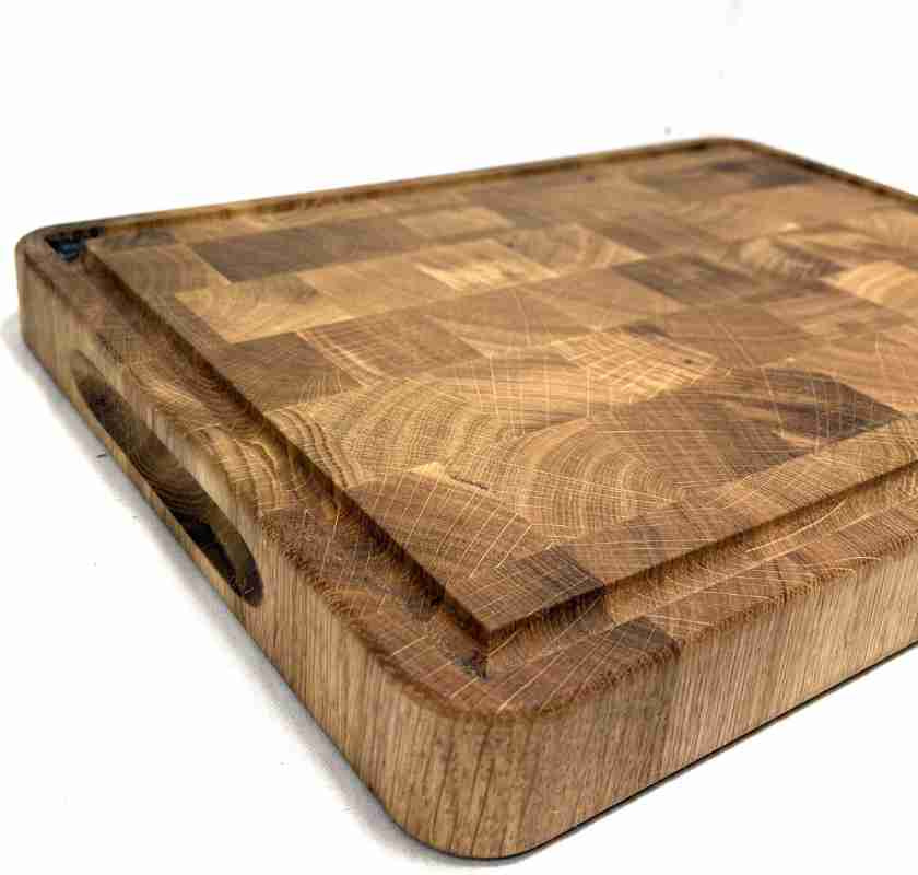 Sk�rbr�da i ek av �ndtr� med sk�ra 40x30 cm frilagd detalj